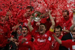 英超小组赛惊现85分钟绝杀与切尔西逆境翻盘，利物浦险胜晋级